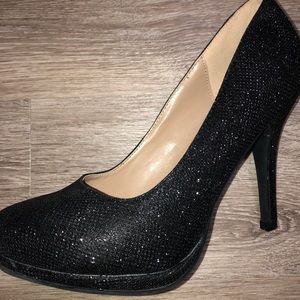 Delicacy black glitter heels-NIB $15!
